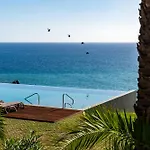 With Pool In - Acqua V * Funchal (Madeira)