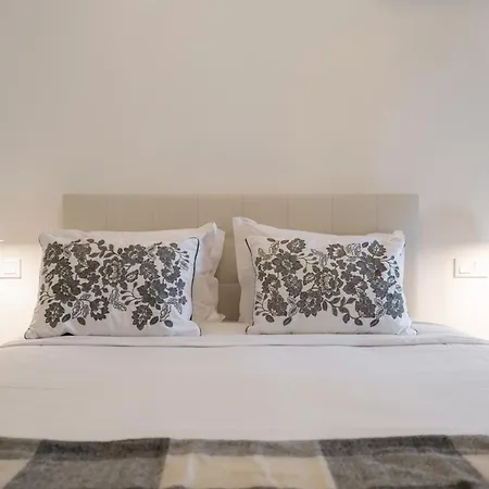 With Pool In - Acqua V *