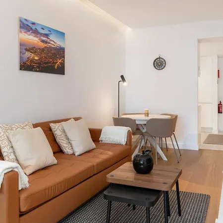 With Pool In - Acqua V