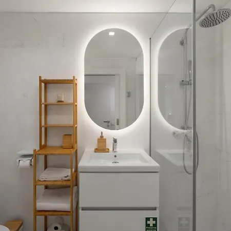 With Pool In - Acqua V *