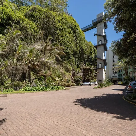 Acqua V By An Island Funchal (Madeira)